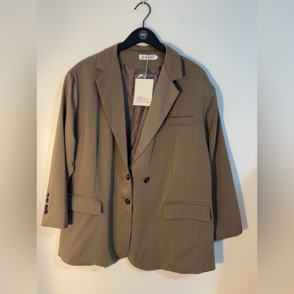 woman coat - Picture 2 of 2